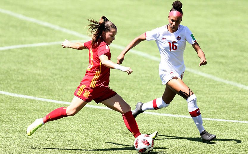 Jenni Hermoso es baja con la selección y le suple la sevillista Claudia Pina, que se estrena con la absoluta