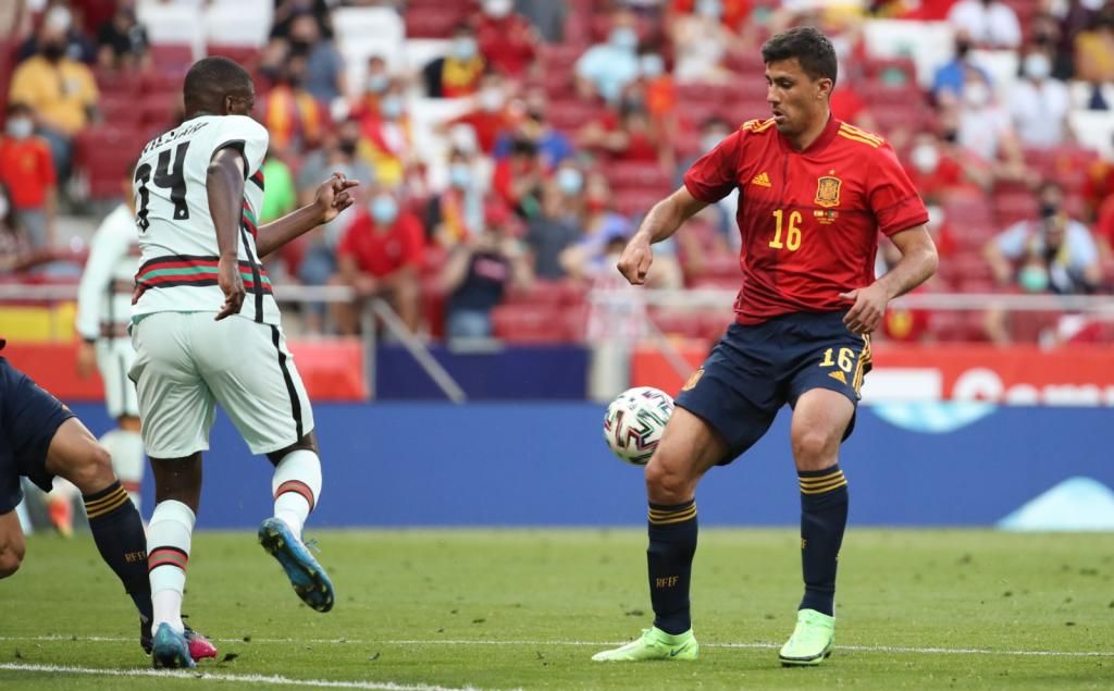 0-0: Soporífero ensayo con público y media hora para Carvalho