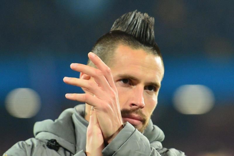 Hamsík, Milik, Busquets... los quebraderos de cabeza del grupo de España