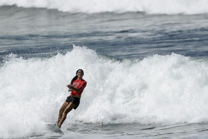 Surfistas de Perú, Chile y Costa Rica sellan en El Salvador su visado a Tokio