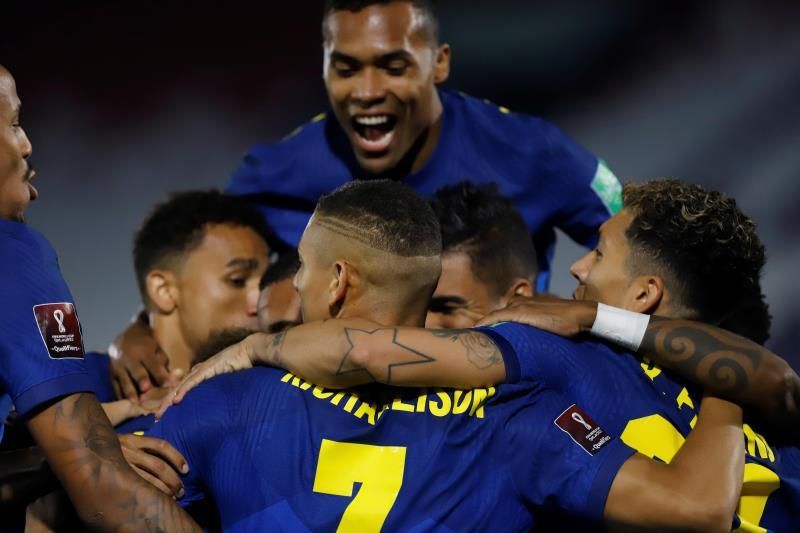 0-2. Brasil enlaza su sexta victoria y frena en seco a Paraguay