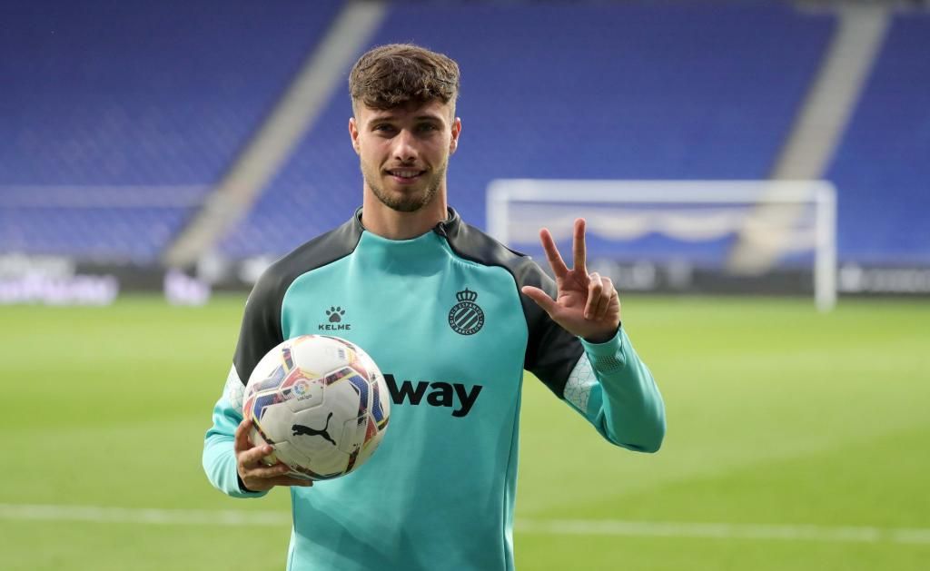 Rufete admite la inquietud del Espanyol con el cotizado Javi Puado, que sigue sin renovar