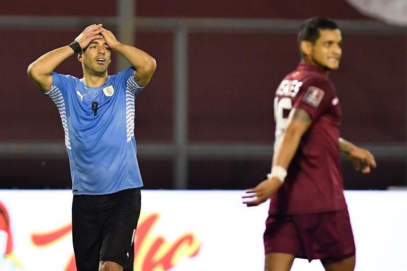 Suárez: Uruguay no estuvo "a la altura" pero afronta con "ilusión" la Copa