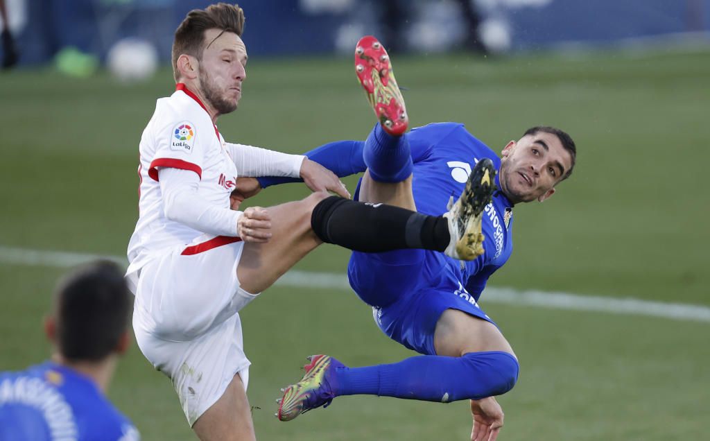 Arambarri podría salir del Getafe a mitad de precio