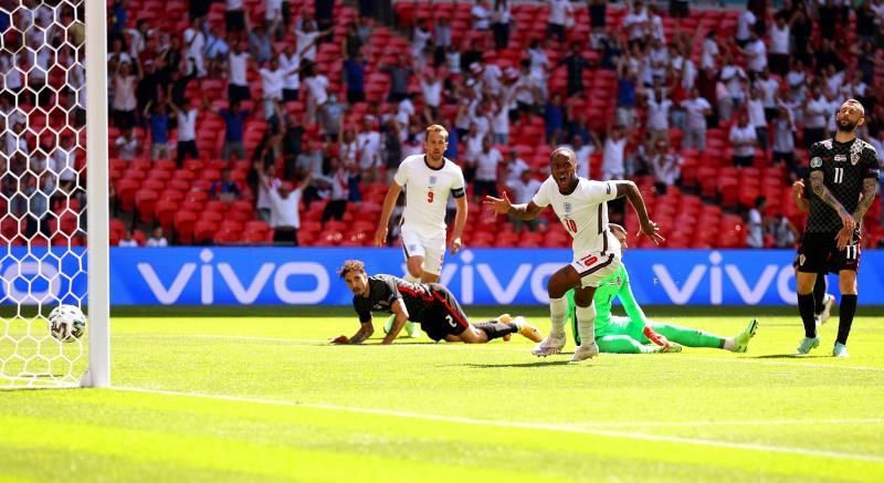 1-0. Inglaterra vence al calor
