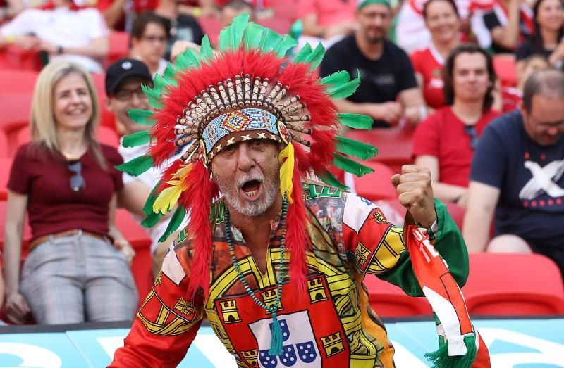 Un estadio lleno, mucha ilusión y pocas mascarillas en el Hungría-Portugal