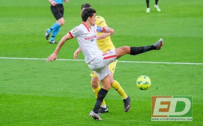 La afición del Sevilla FC 'ficha' a un lateral para competir con Jesús Navas