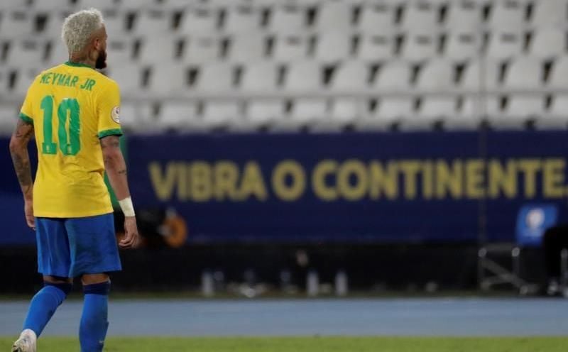 Neymar, emocionado tras marcar con Brasil: "Han sido dos años bien difíciles"