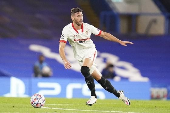 Las dudas razonables que le surgen al Sevilla ante el interés de Granada y Hertha por Sergi Gómez y Rekik