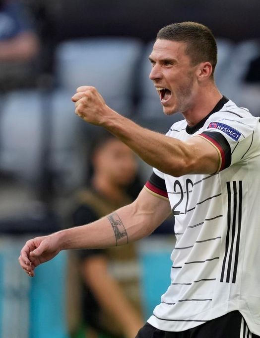 Robin Gosens, nueva estrella alemana tardía tras una carrera atípica