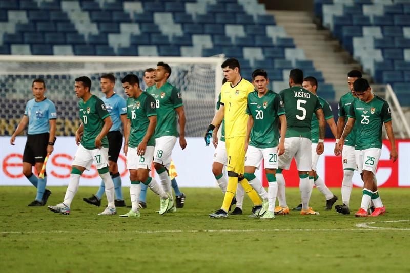 Bolivia se entrena con un ojo en el partido entre Uruguay y Chile