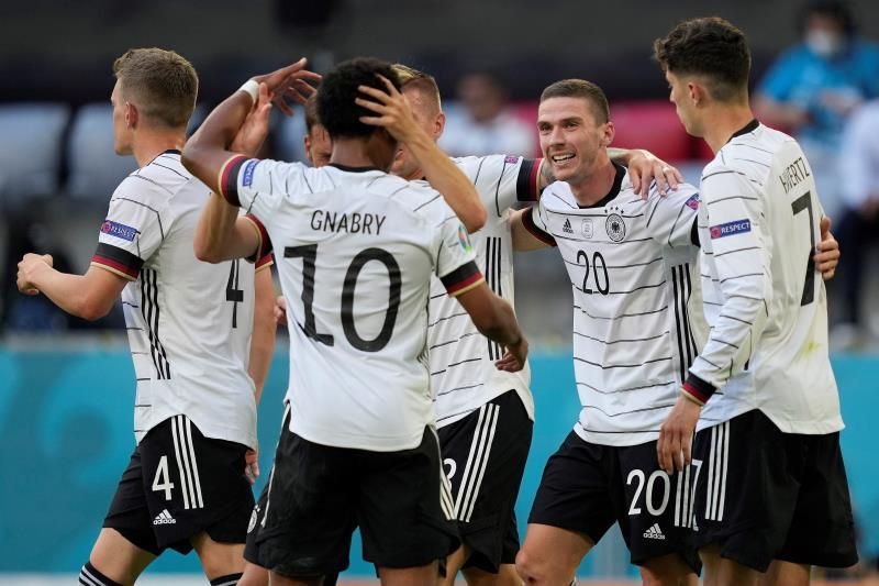 Müller, Hummels, Gündogan y Kroos ausentes en el entrenamiento alemán