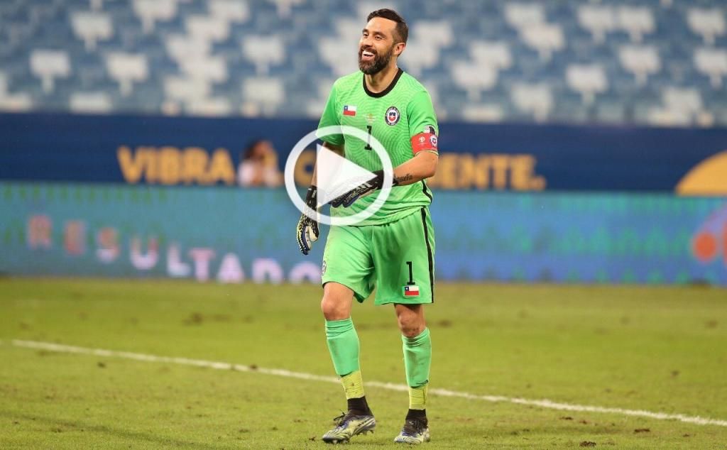El salvador paradón de Bravo para evitar una derrota en un partido que Chile mereció ganar a Uruguay