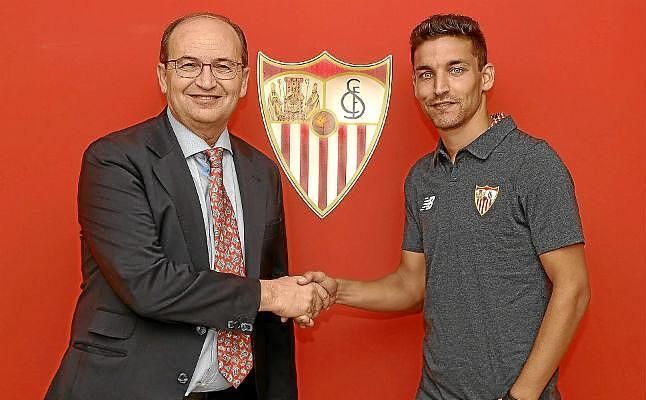 Oficial: Jesús Navas seguirá devorando récords en el Sevilla hasta 2024... como mínimo