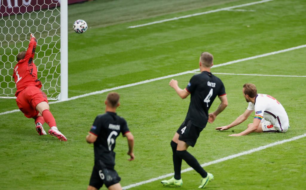 2-0: La pasión de Inglaterra acaba con una Alemania gris