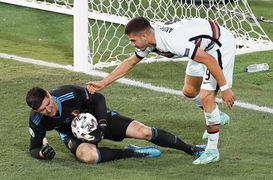 Courtois, Preud'homme o Pfaff: ¿qué portero belga es el mejor de la historia?