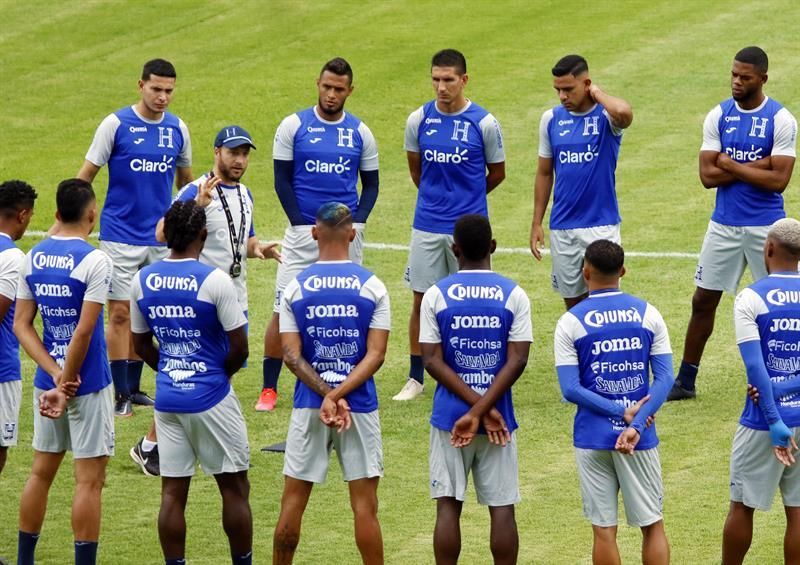 Honduras convoca a 23 jugadores para disputar la Copa Oro en Estados Unidos