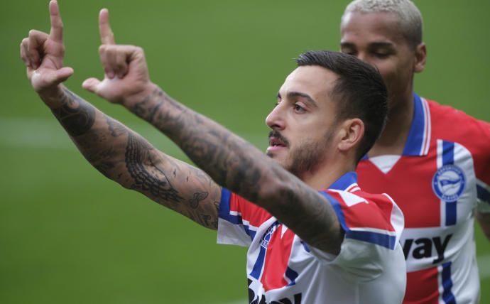 El Sevilla intensifica los contactos por Joselu