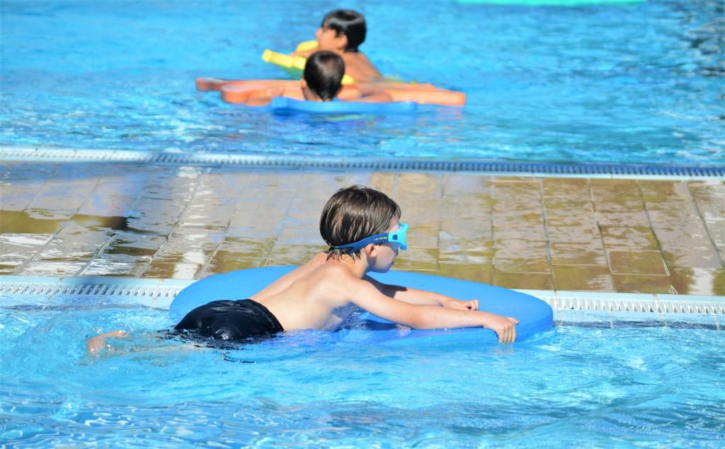 Intensivos de natación en el CDU Los Bermejales