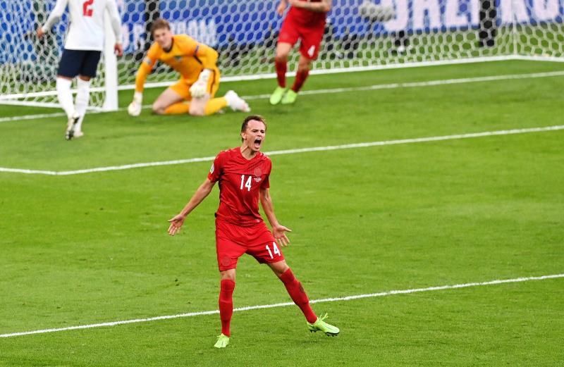 Inglaterra, como Italia en el Mundial de 1990