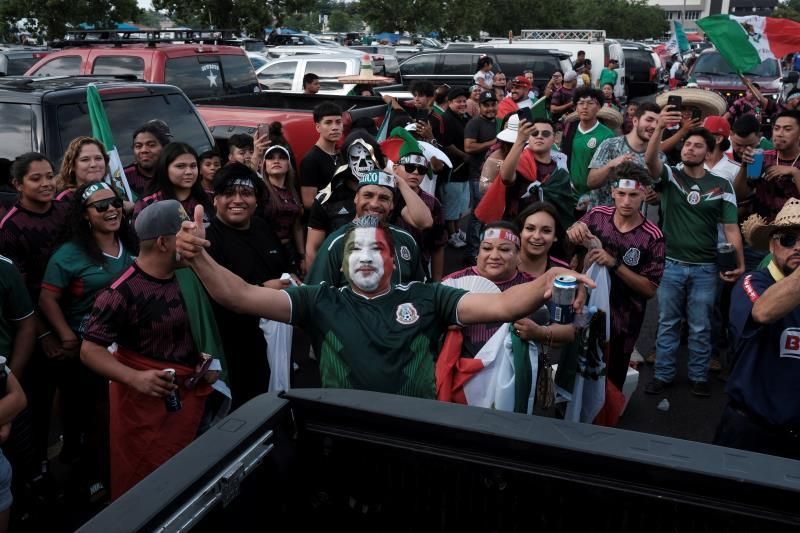 Mujeres mexicanas lamentan el machismo en el fútbol