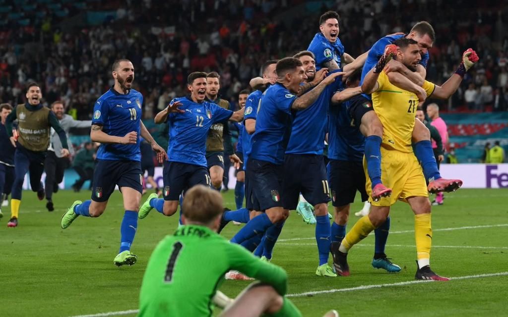 Italia 4-3 Inglaterra: Donnarumma encuentra la gloria en los penaltis