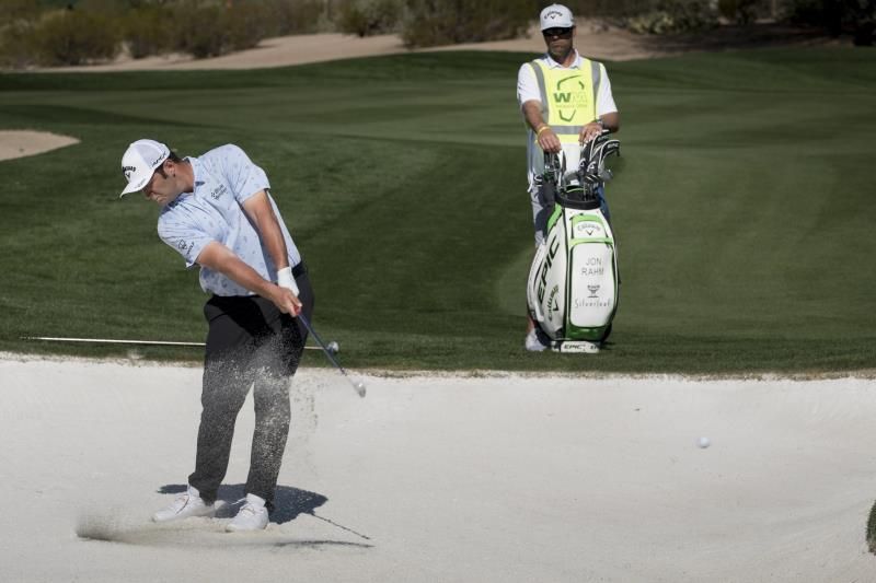 Rahm cede el testigo a Johnson, pero sigue en la pelea por el número 1