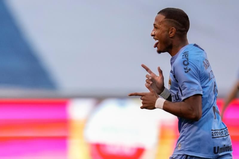 0-1. Léo Pereira le da la victoria a Gremio en su visita a la Liga de Quito