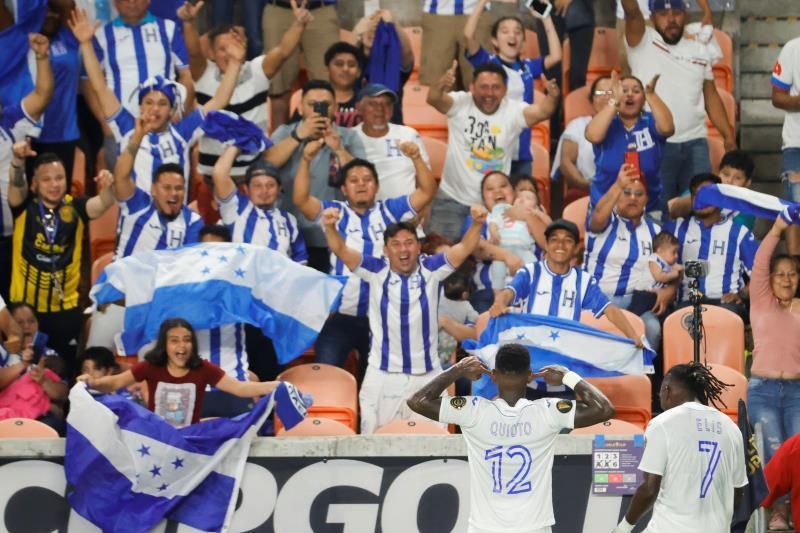 4-0. Honduras golea a Granada y lidera el Grupo D de la Copa Oro