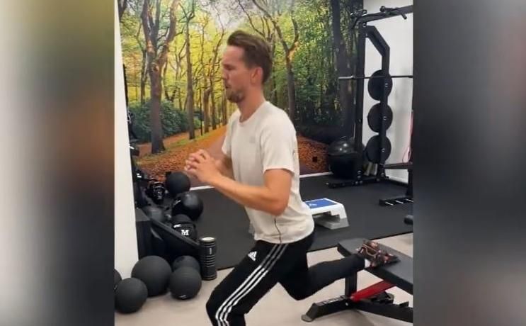 El Sevilla tasa a la baja el traspaso de De Jong, a la espera del PSV