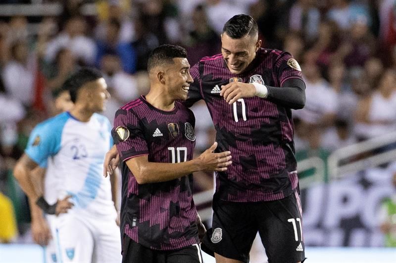 0-3. Con 2 goles de Rogelio Funes Mori, México golea a Guatemala y lo elimina