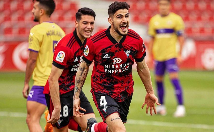 El Sporting se lanza por Berrocal