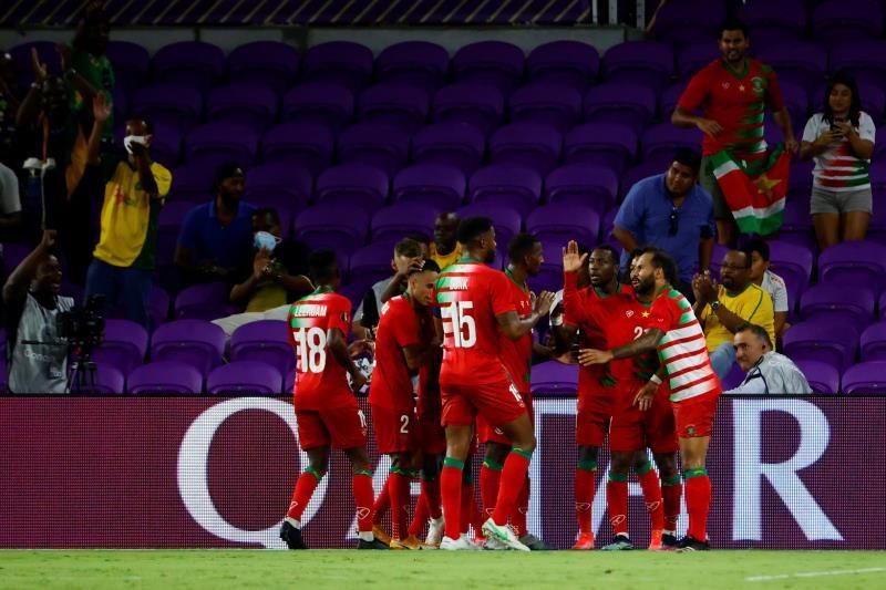 2-1. Surinam vence a Guadalupe en la última cita de ambos en la Copa Oro