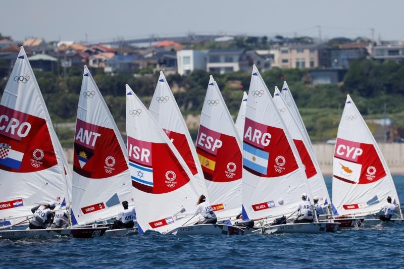 Cristina Pujol logra el primer puesto en el inicio de la competición en Láser Radial