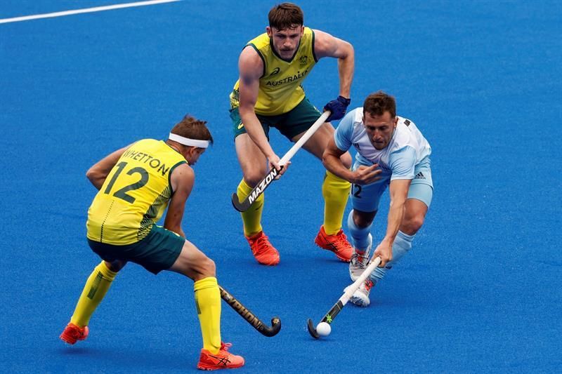 Australia golea a la campeona olímpica Argentina (2-5)