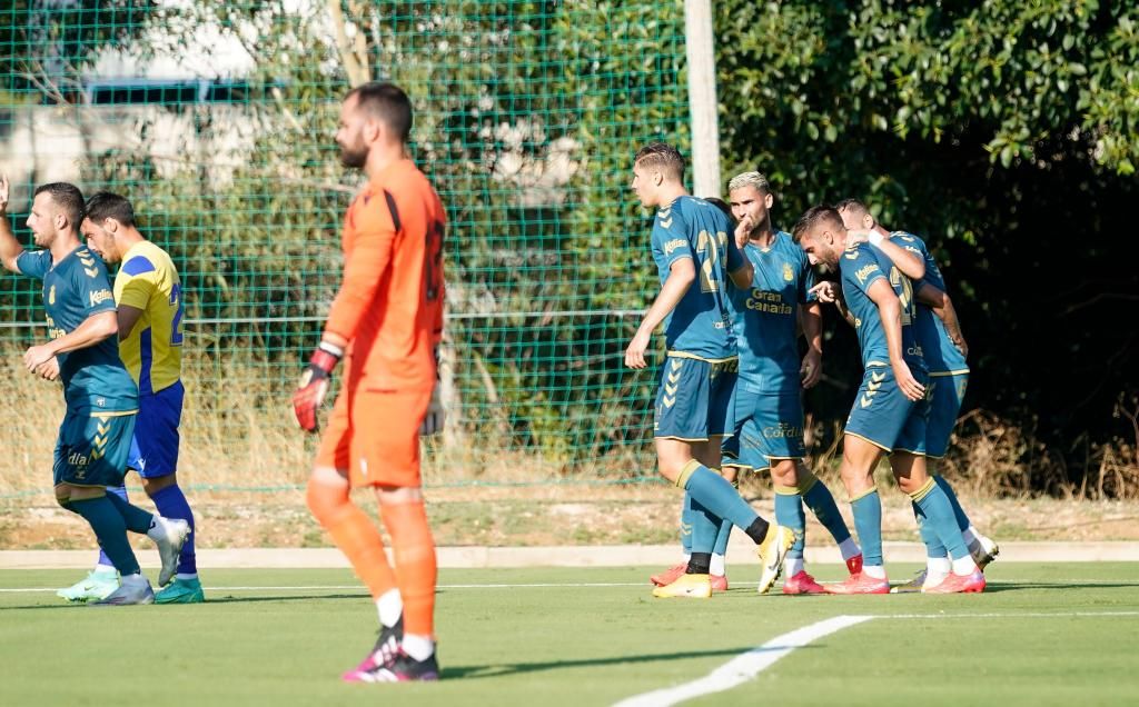 Cádiz 0-2 Las Palmas: Nueva derrota estival con malas sensaciones