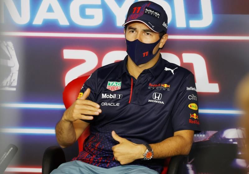 'Checo' Pérez asegura que renovación con Red Bull está cerca de concretarse