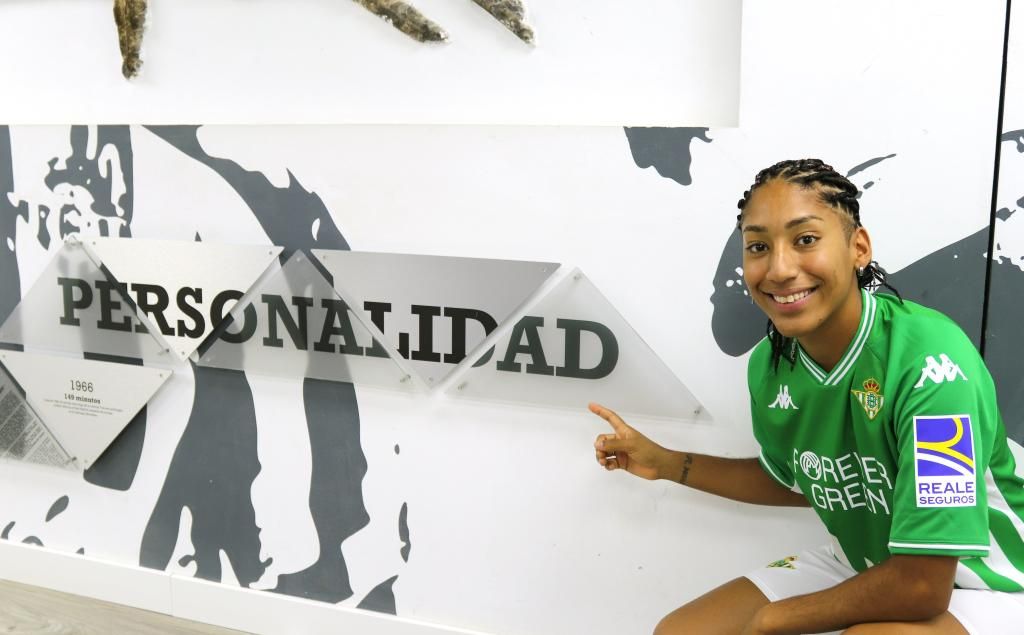 Lucía León, una subcampeona de la Champions, cuarto fichaje del Betis Féminas en sólo 24 horas