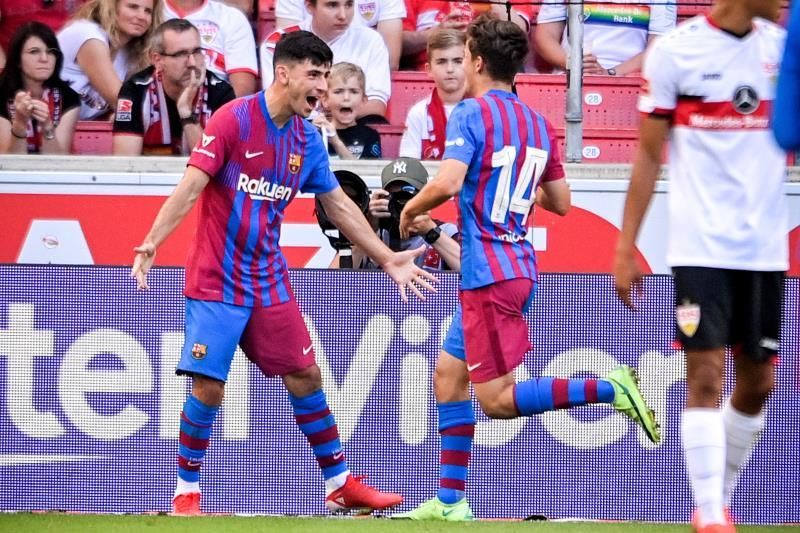0-3. Un joven Barcelona liderado por Memphis Depay golea al Stuttgart