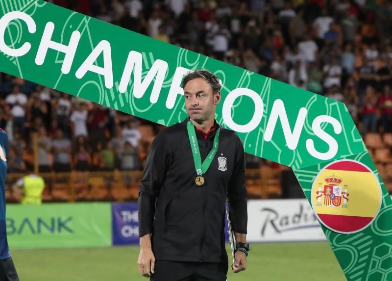 Santi Denia sueña con el oro, aunque enfrente esté la selección de Brasil