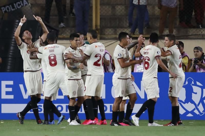 Universitario empata a Sporting Cristal con dos goles sobre el final