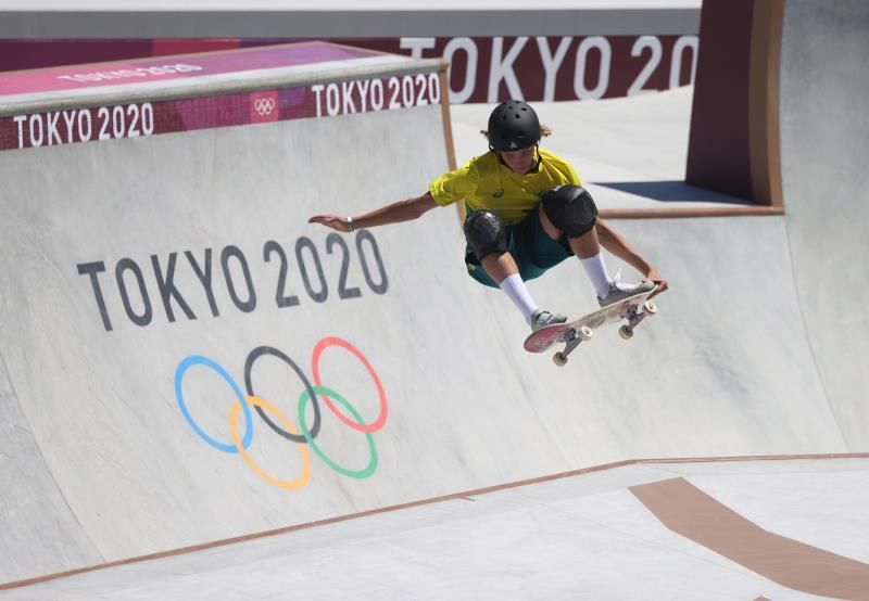 Tres amigos en el podio: la lección del 'skate' a los Juegos