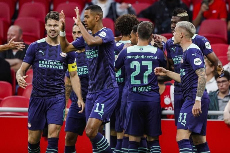 0-4. El PSV Eindhoven destrona al Ajax