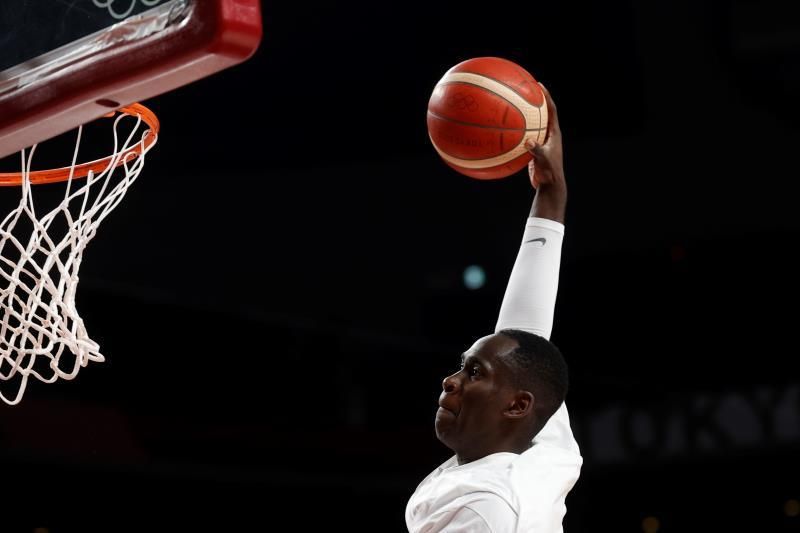 Los Rockets hacen oficial la firma de Garuba con un contrato de novato