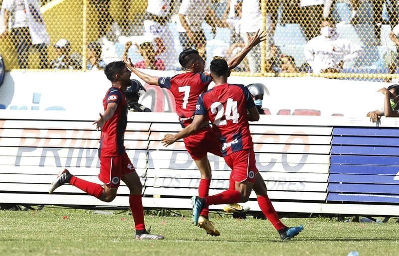 El FAS busca ampliar su ventaja en la cima de la liga de fútbol en El Salvador