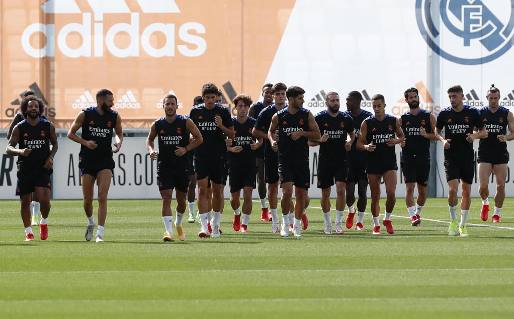 El Real Madrid comienza a preparar la visita al Betis con siete ausencias