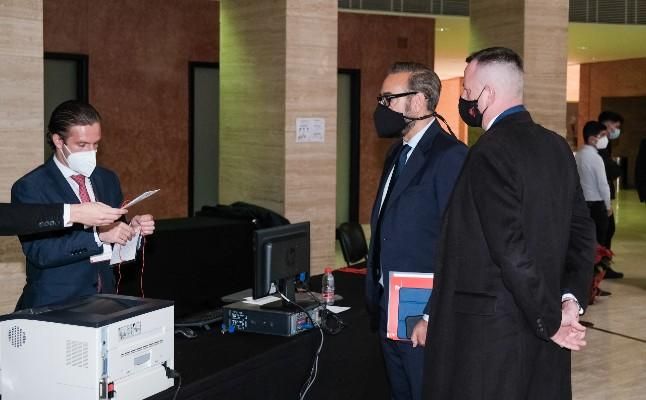 La respuesta de los minoritarios a los americanos: "Desestabilizan el club solicitando una junta para asaltar el poder"