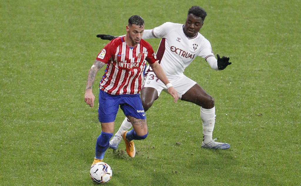 Dos fichajes a punto de caramelo en el Betis Deportivo