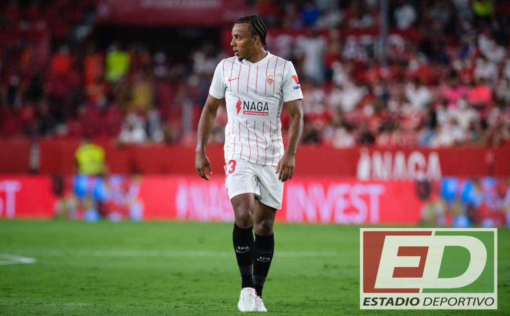 Koundé no viaja con el Sevilla FC a Elche, pero no por lo que todos piensan