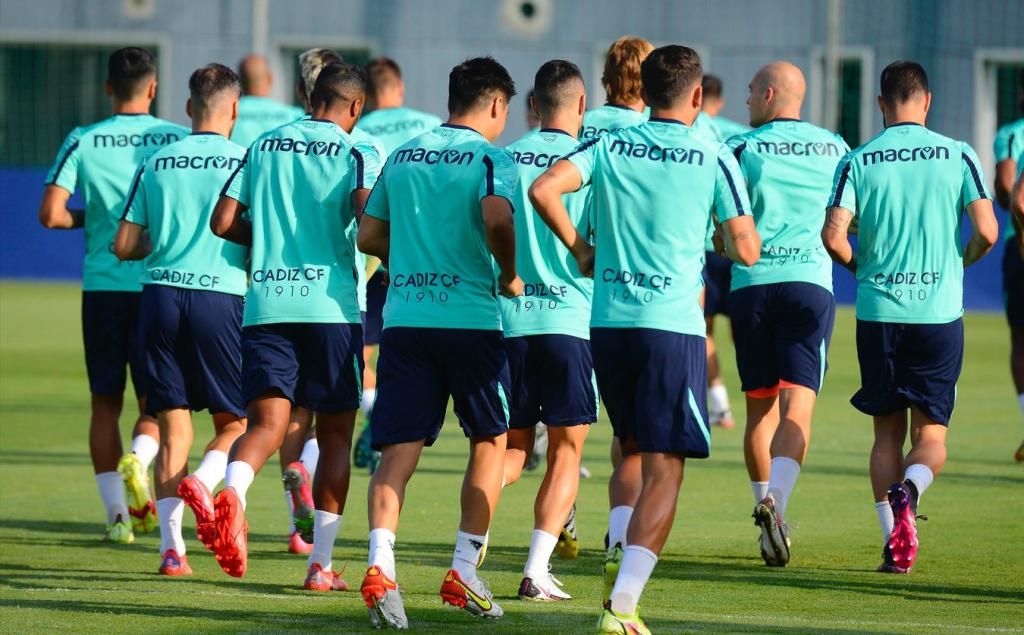 Cádiz CF-Osasuna: Hora de marcar territorio ante un espejo (Previa y posibles onces)